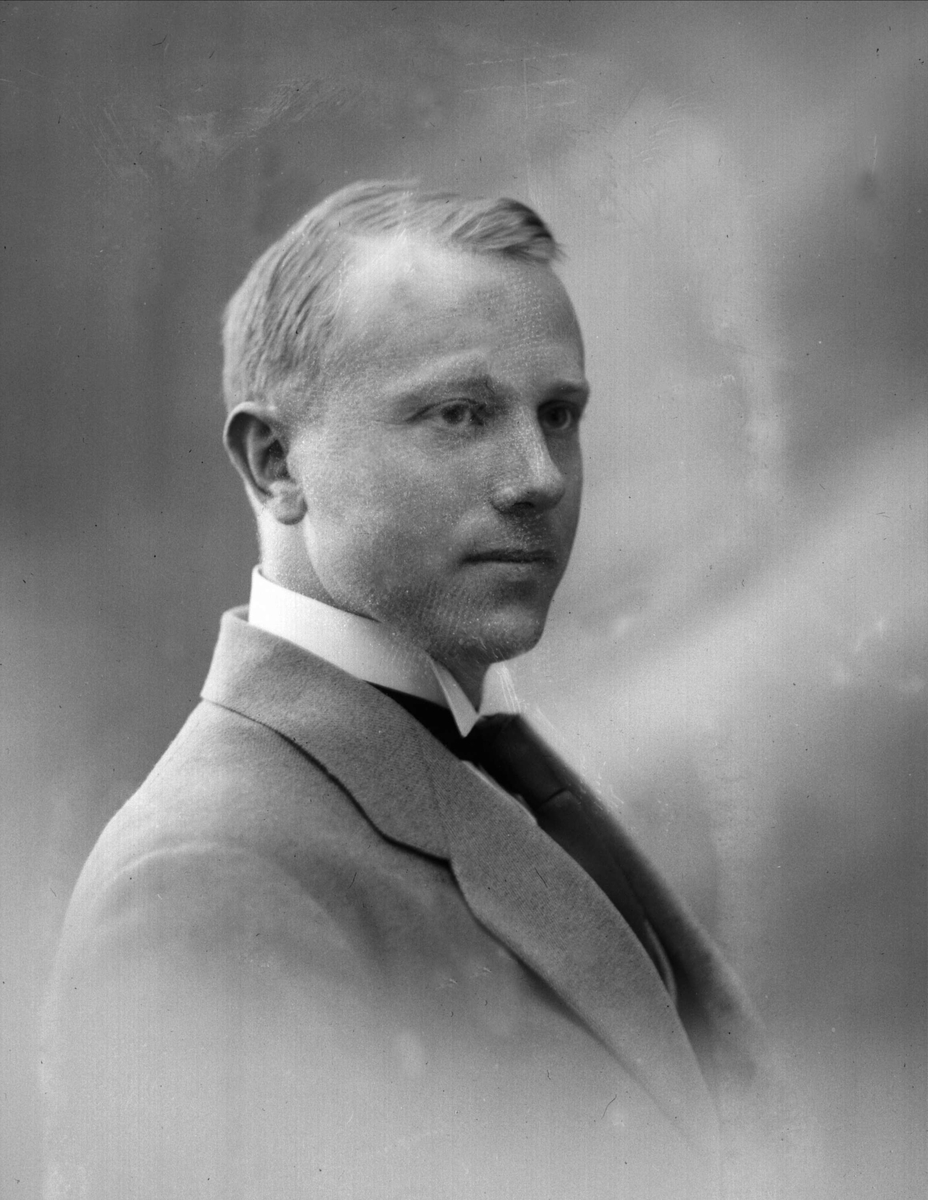 Gustav Borgen, NFB.44444