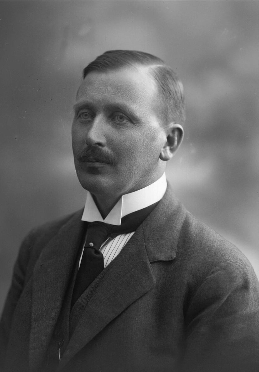 Gustav Borgen, NFB.44456