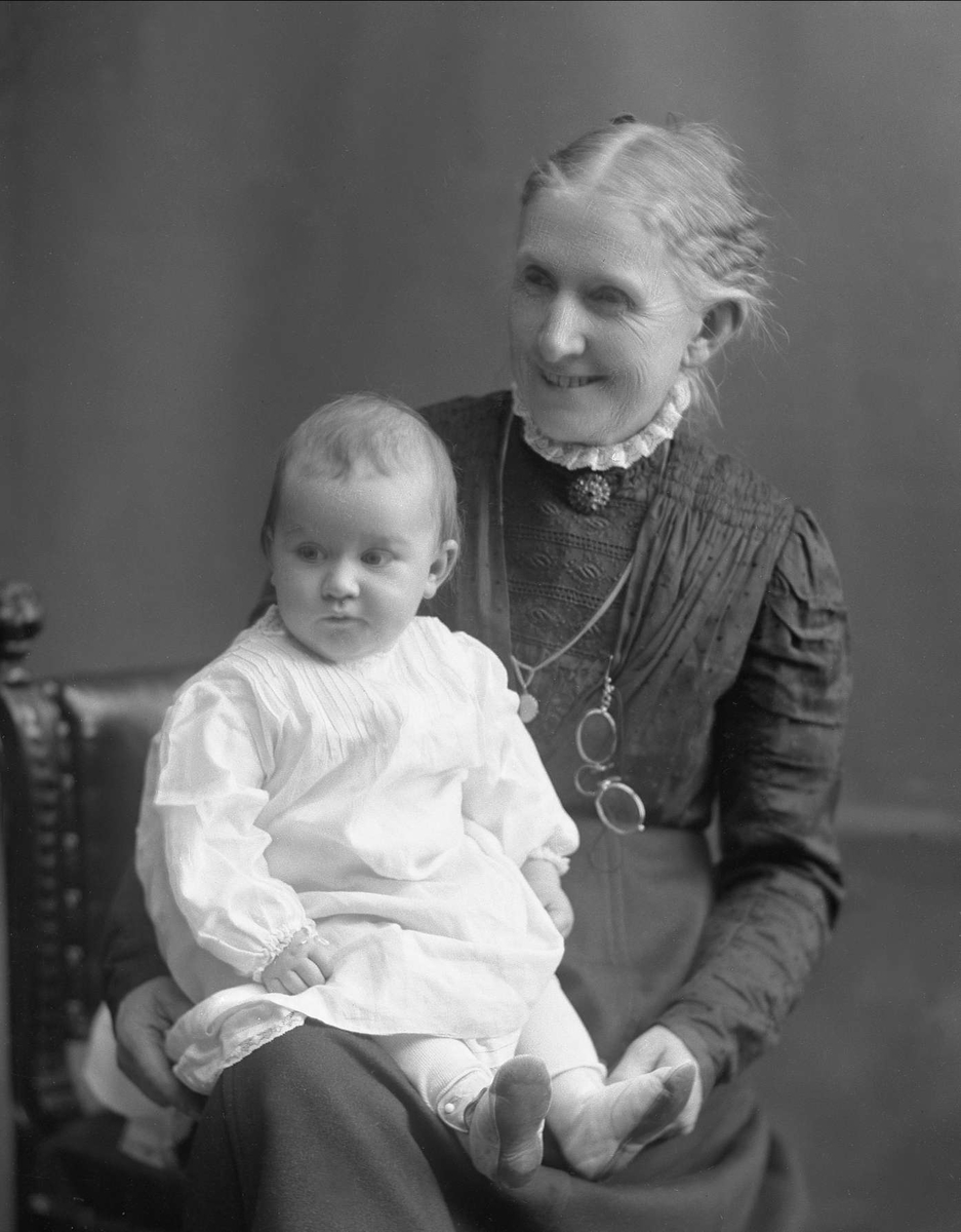 Gustav Borgen, NFB.44685