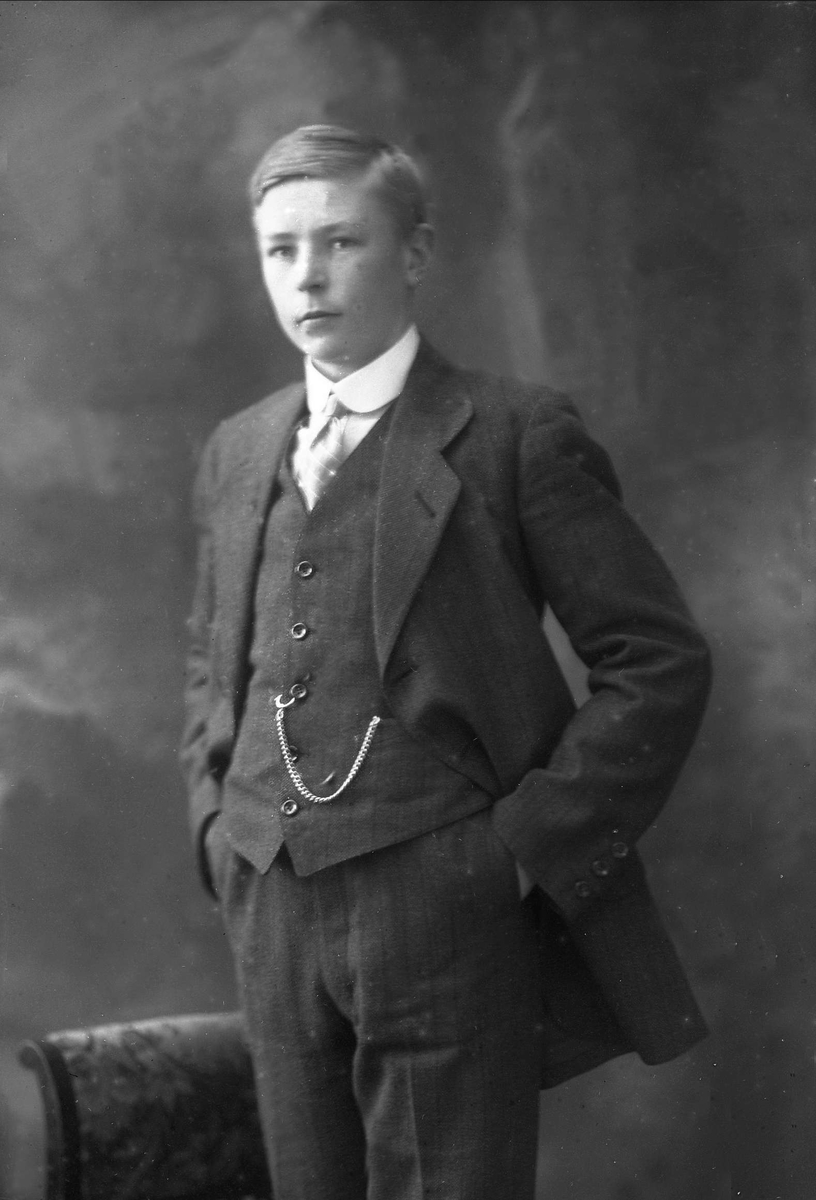 Gustav Borgen, NFB.44825