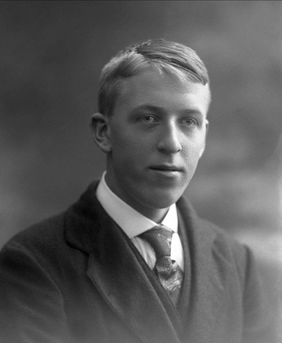 Gustav Borgen, NFB.44868