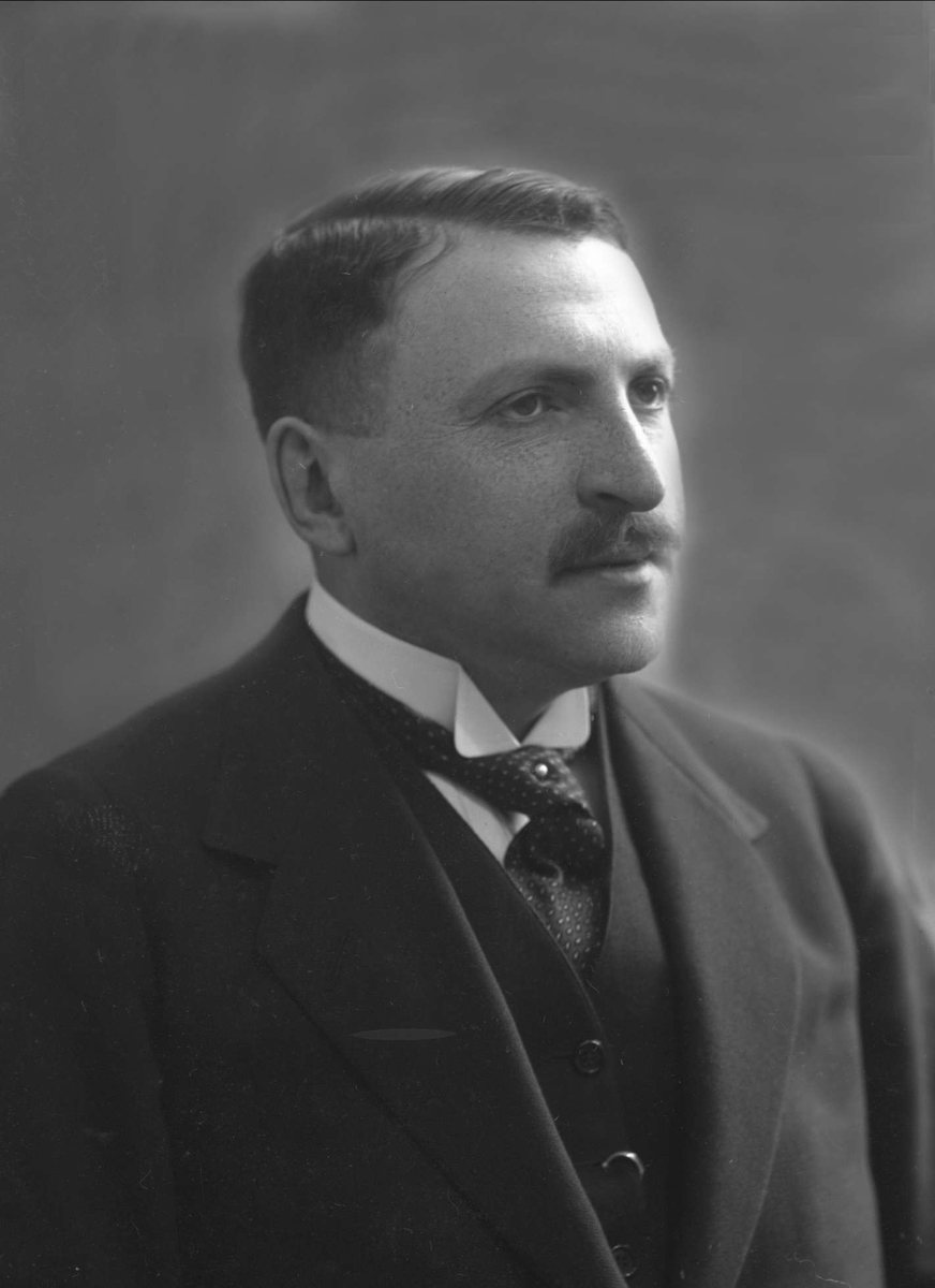 Gustav Borgen, NFB.44902