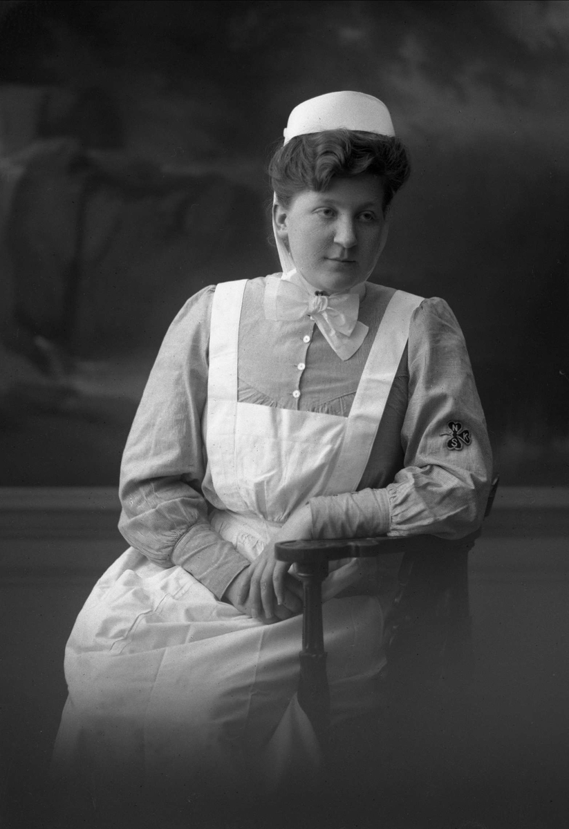 Gustav Borgen, Portrett, sykepleier. Sanitetssøster Rambøl.