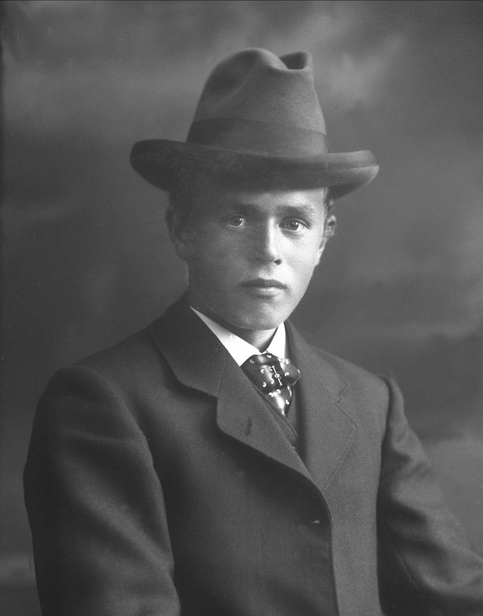 Gustav Borgen, NFB.45237