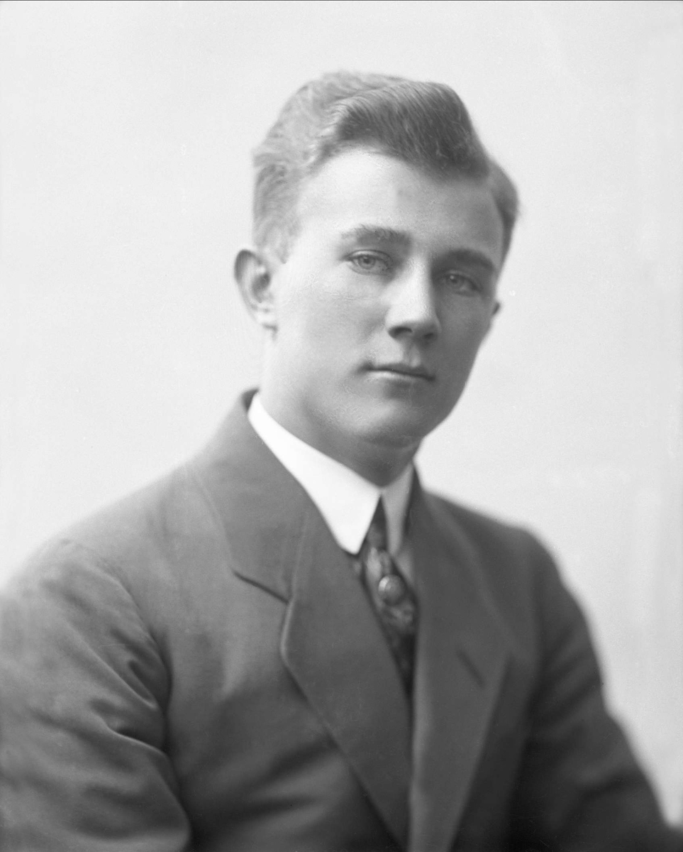 Gustav Borgen, NFB.47003