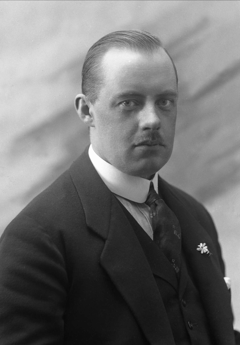 Gustav Borgen, NFB.47672