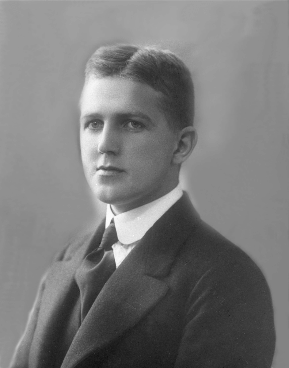 Gustav Borgen, NFB.48687