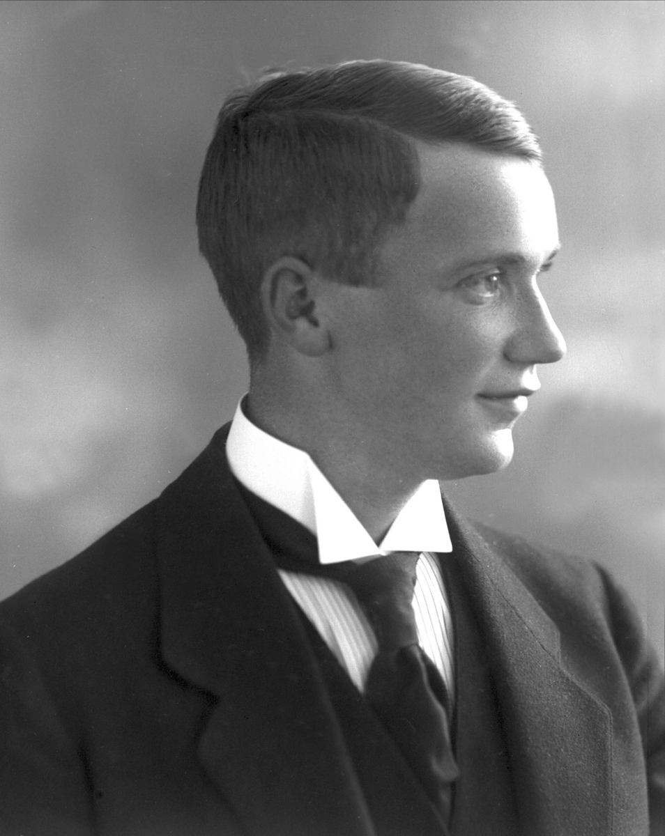 Gustav Borgen, NFB.49499