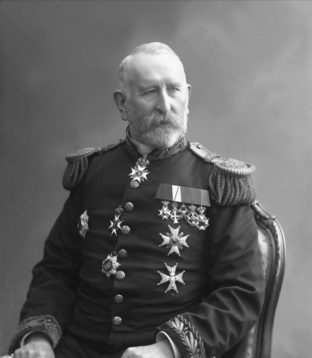 Gustav Borgen, Portrett, generalkonsul Bødtker i uniform