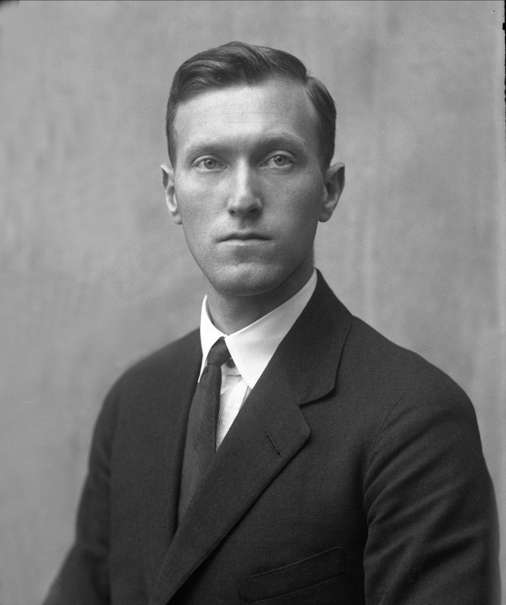 Gustav Borgen, NFB.56100