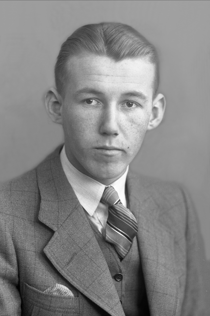 Gustav Borgen, NFB.56890