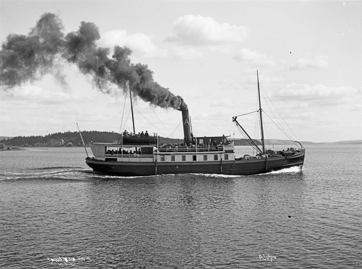 Anders Beer Wilse, D/S 'Alpha' (Ex. Fyris)(b.1863, William Lindbergs mek. Verkstad (Södra Varvet) Stockholm).