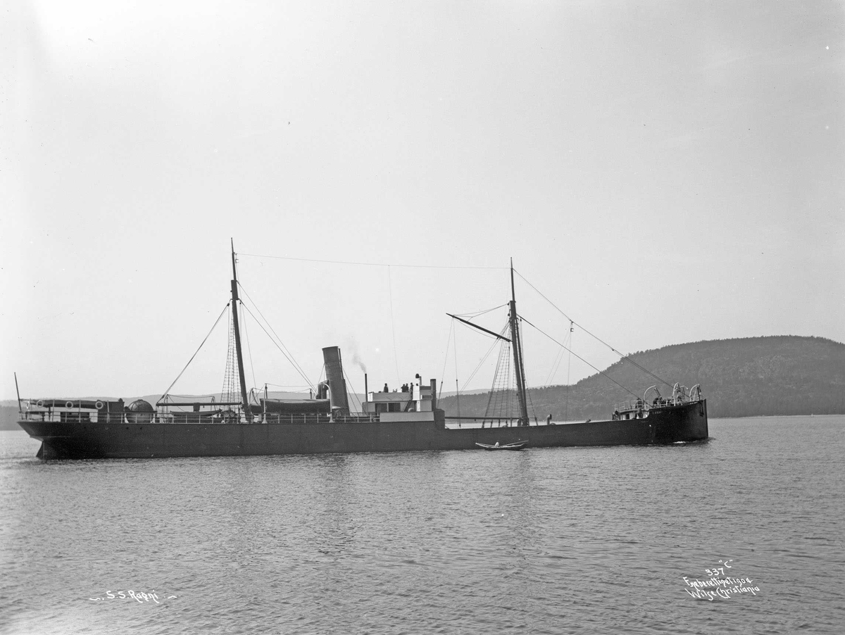 Anders Beer Wilse, S/S Ragni (b. 1879, Hall, Russel & Co., Aberdeen), Disp. Erling Lund, Kristiania