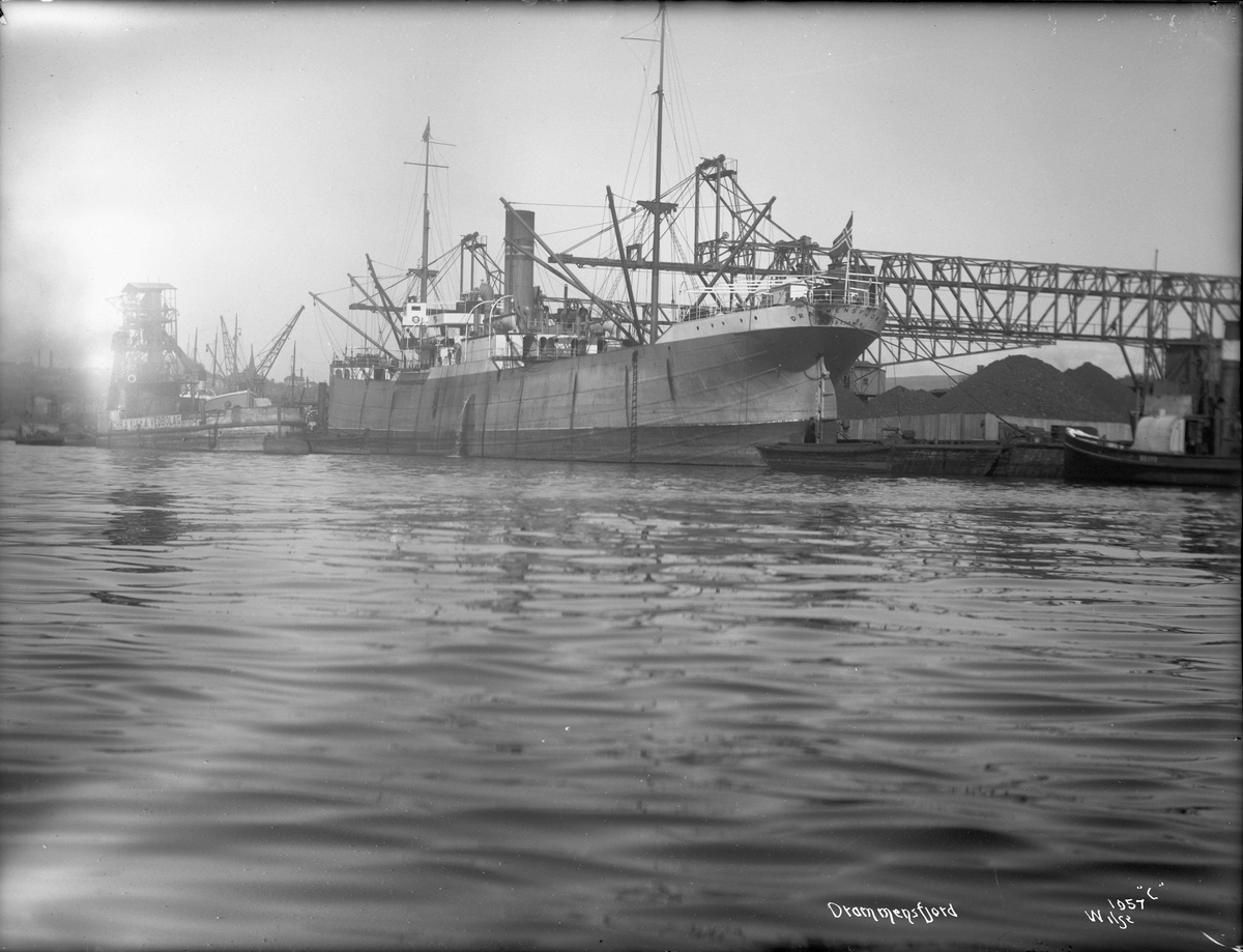 Anders Beer Wilse, D/S Drammensfjord (b. 1911, Northumberland Shipbuilding Co., Newcastle)