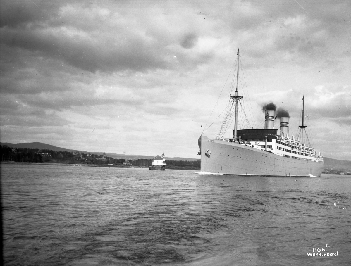 Anders Beer Wilse, Stavangerfjord (b. 1918, Cammell, Laird & Co., Birkenhead)