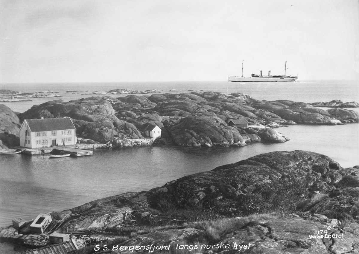Anders Beer Wilse, Bergensfjord (b. 1913, Cammell, Laird & Co., Birkenhead)