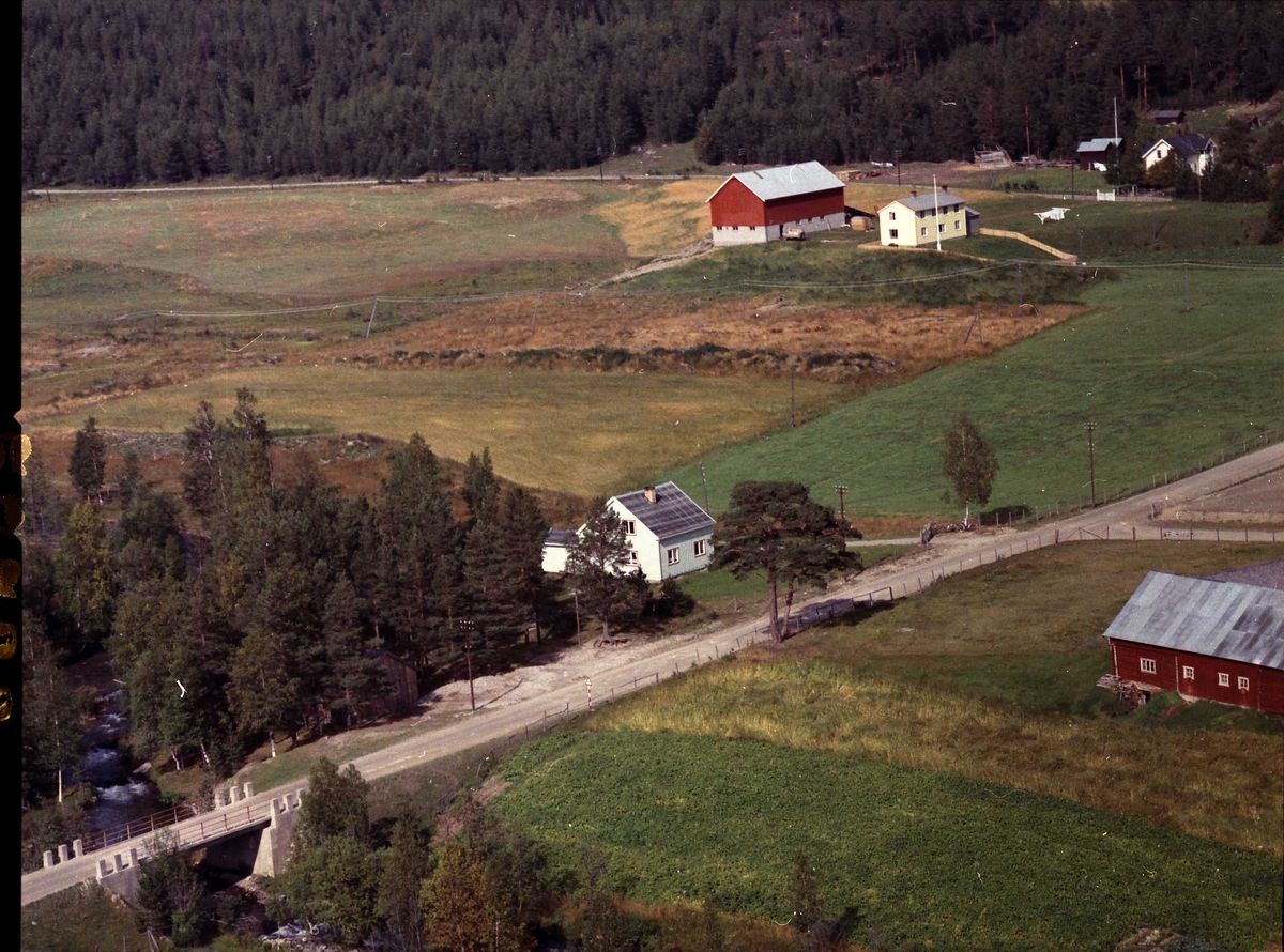 Widerøes Flyveselskap A/S, Bolighus