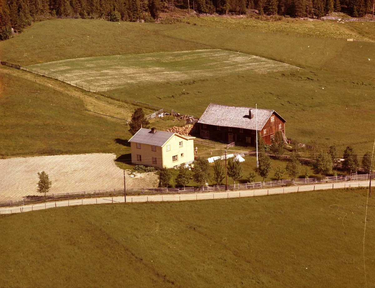 Widerøes Flyveselskap A/S, Gårdsbruk.