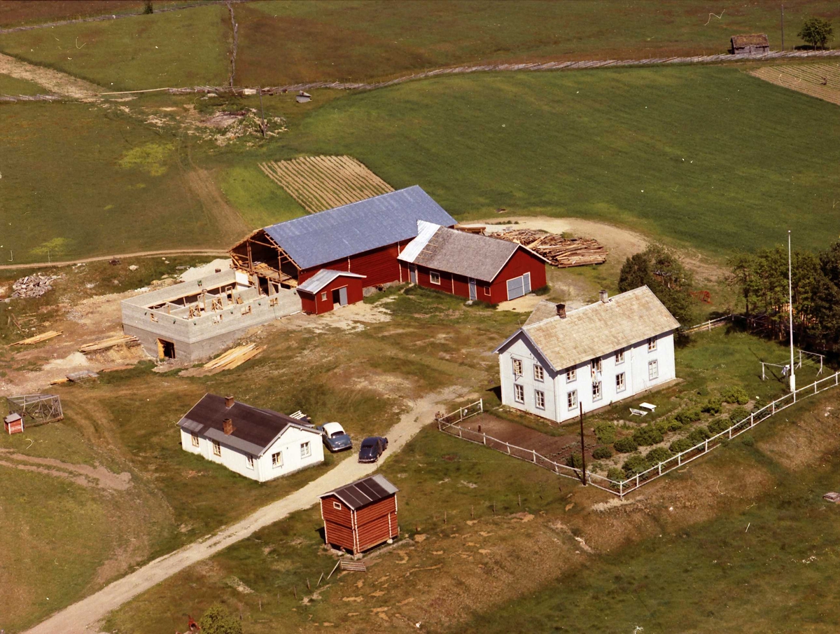 Widerøes Flyveselskap A/S, Gårdsbruk
