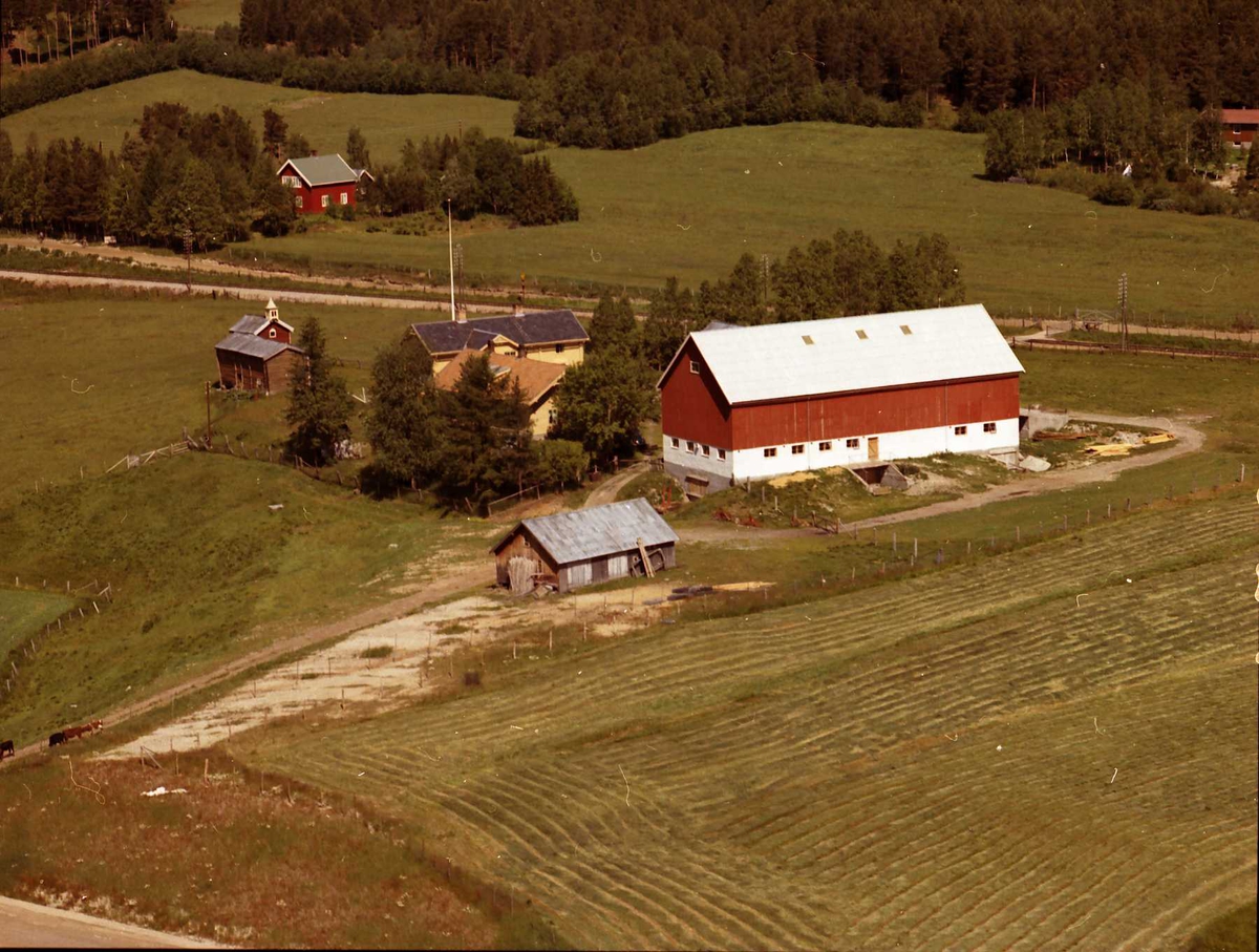 Widerøes Flyveselskap A/S, Gårdsbruk (Sørhus (Haugen)).