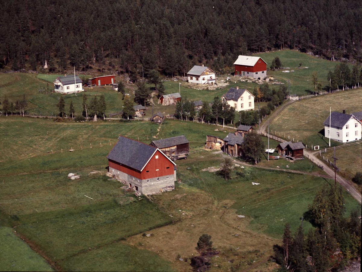 Widerøes Flyveselskap A/S, Gårdsbruk (Høistad Søndre).