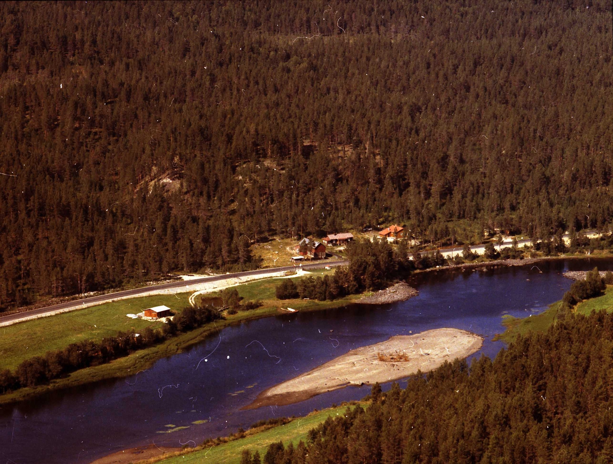 Widerøes Flyveselskap A/S, Gårdsbruk.