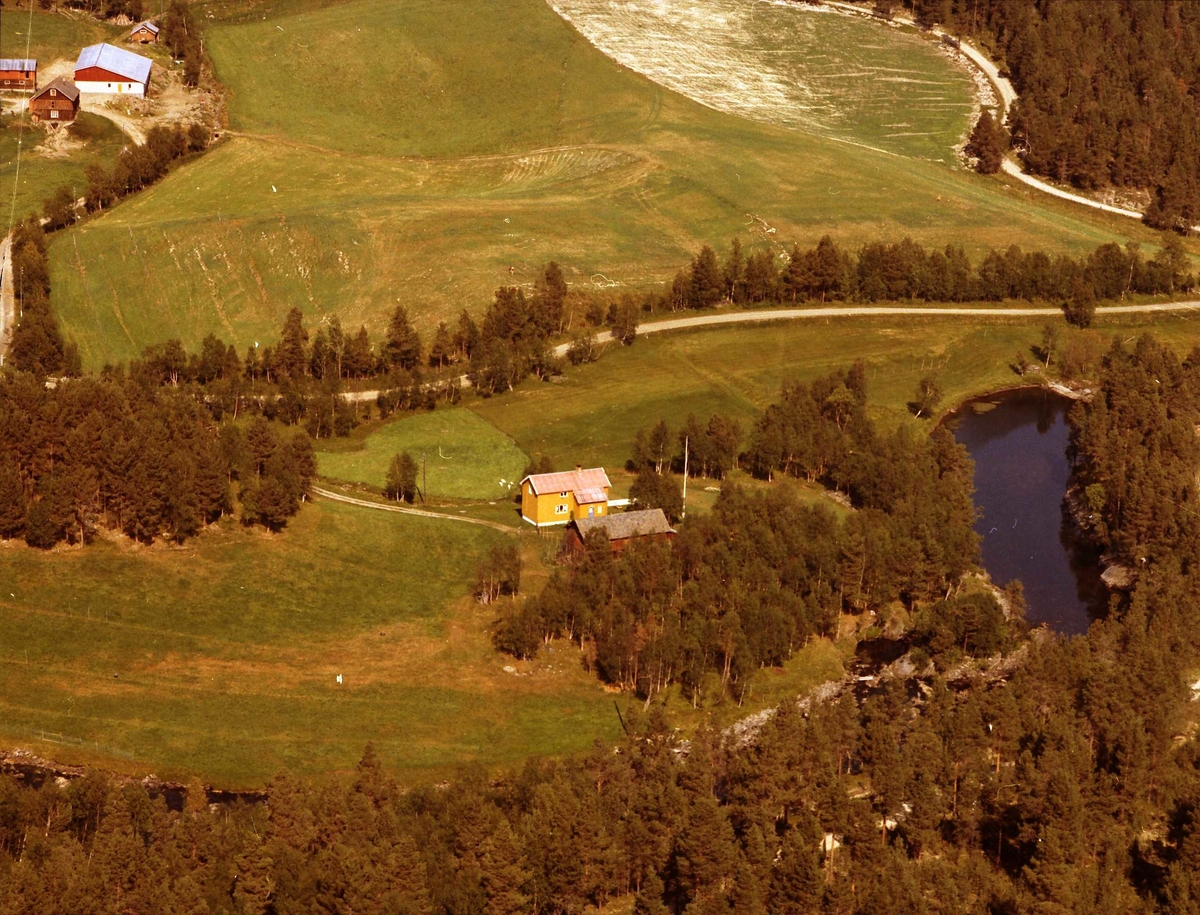Widerøes Flyveselskap A/S, Gårdsbruk.