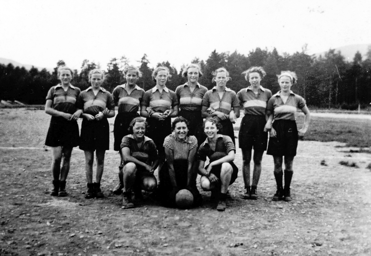 Ukjent, Vang FL, håndballgruppe, kvinner, ukjente.