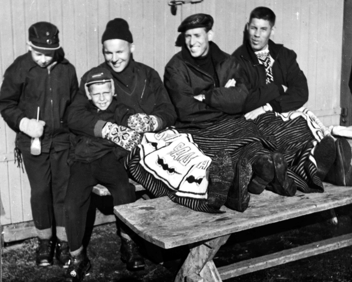Ukjent, St. Olav, Vangsåsen. Erik Lund, Knut V. Lund , Knut "Kuppern" Johannesen, Torstein Seiersten, Roald Aas.