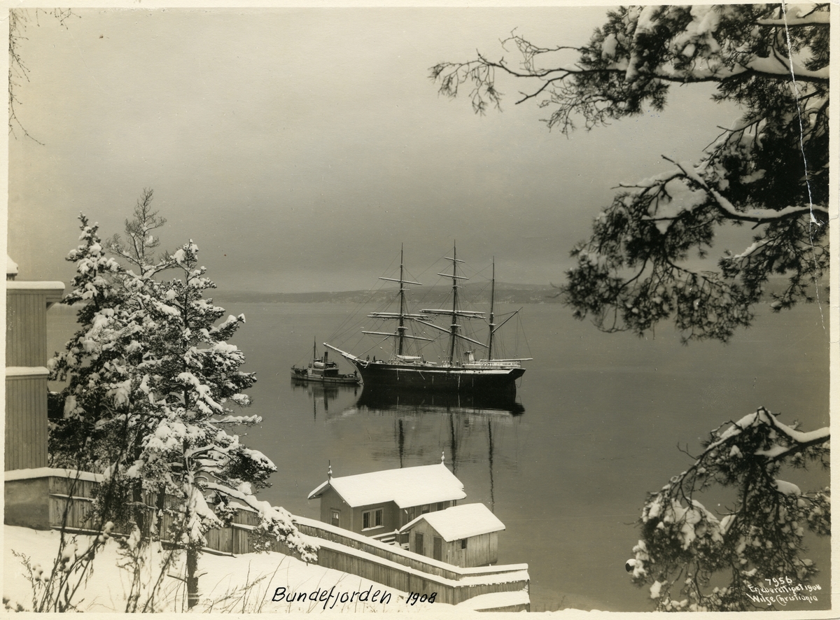 Anders Beer Wilse, Seilskute i Bunnefjorden, 1908.