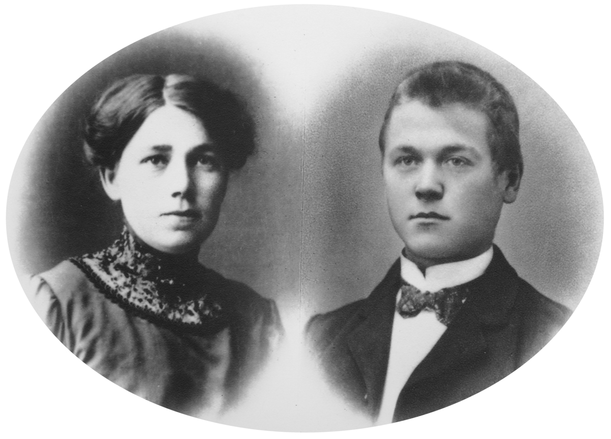 Ukjent, Tømte, 46-5, Vang H. Karen f. Kylstadsveen f. 14.12.1888 d. 18.09.1973. Jens Mikkelsen Tømte f. 11.05.1885 d. 20.07.1960. Portrett.