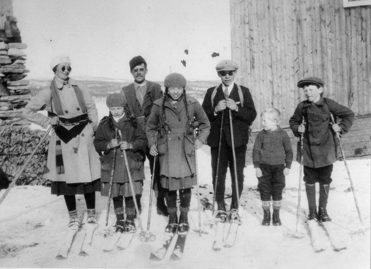 Ukjent, Personer på skitur