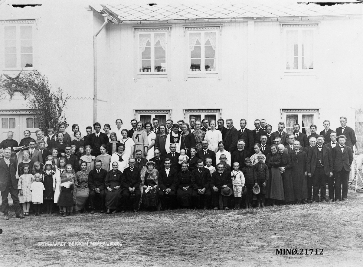 Peder J. Bredalslien, Bryllupsbilde Bekken, Os 1925