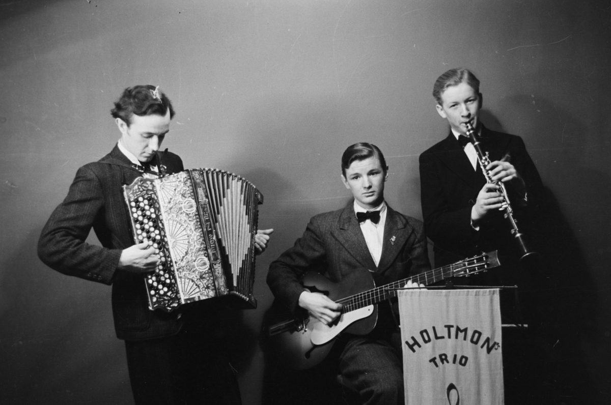 Unknown artist, Holtmons trio,musikere