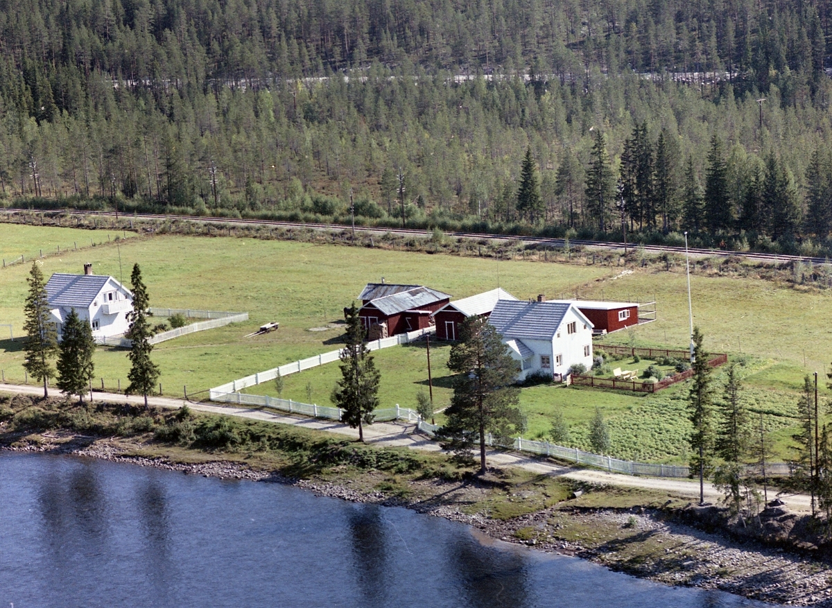Widerøes Flyveselskap A/S, Bolig Hanestad