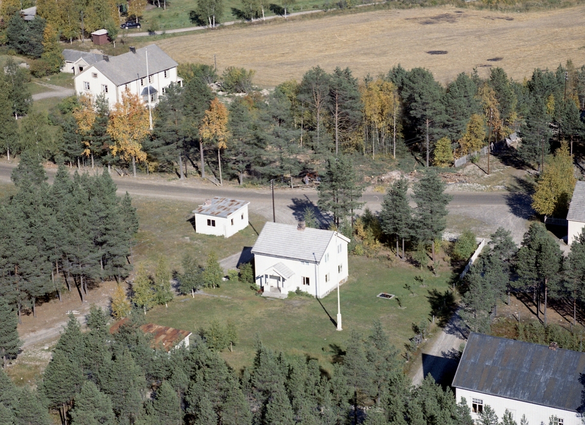 Widerøes Flyveselskap A/S, Bolighus