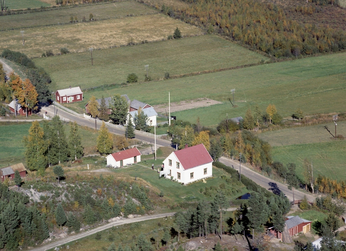 Widerøes Flyveselskap A/S, Bolighus