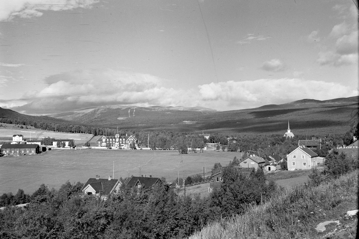 Håkon Prestkværn, Dombås.