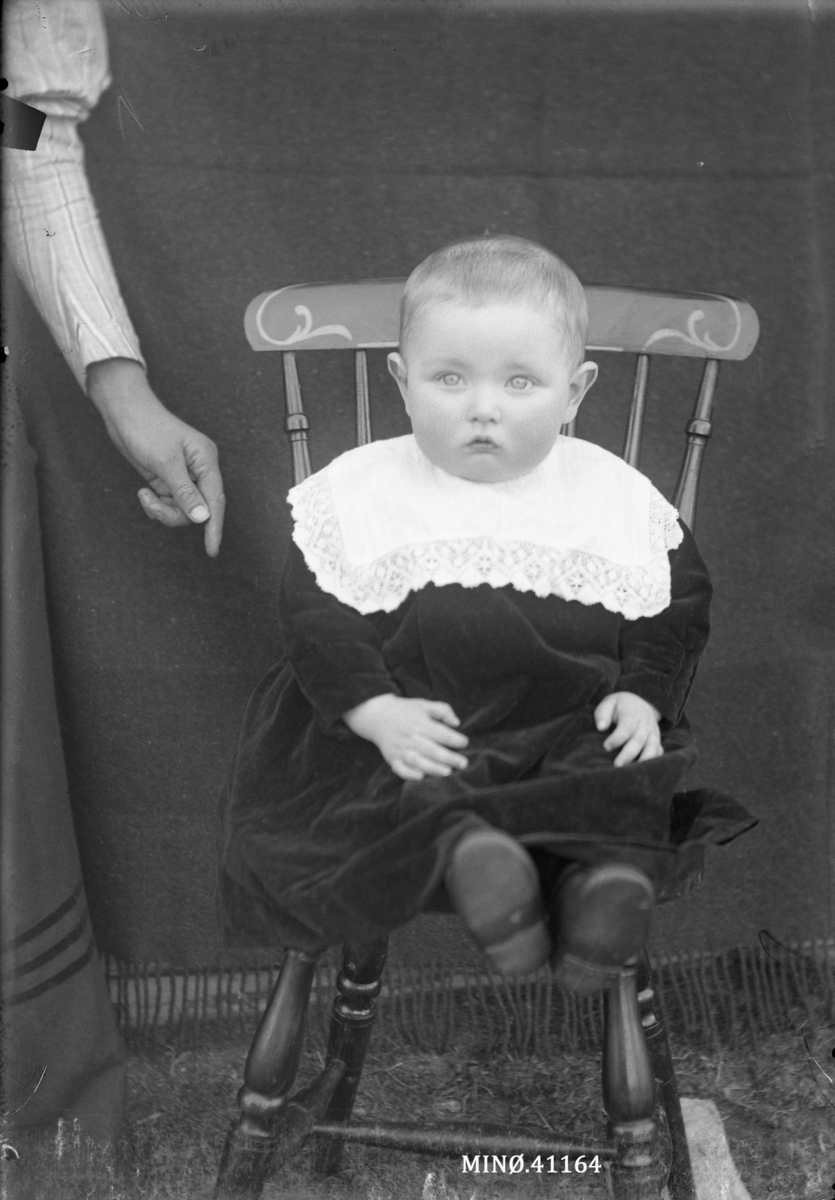 Oscar Holte, Portrett av gutt