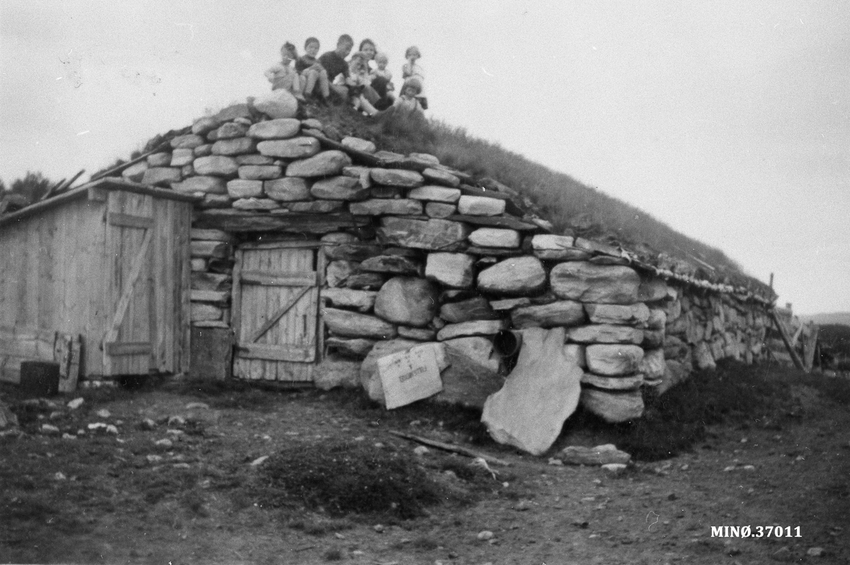 Ukjent, Stenfjøs, Nordigarden, Narbuvoll.