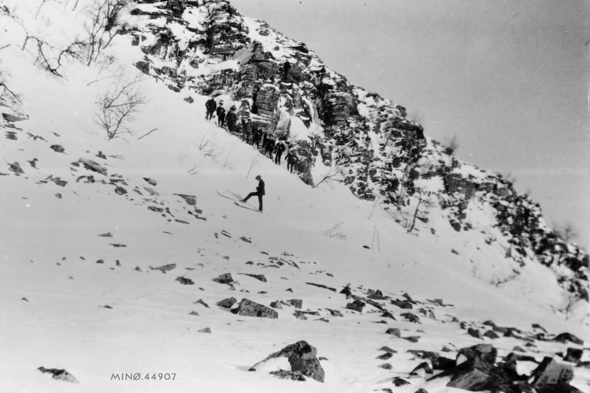 Ukjent, UL Friddtjof's skitur på Haugvangen på Kvebergskjølen 1923