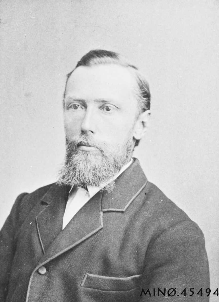 Ukjent, Portrett av mann. Johannes Aas, jernbanearbeider.