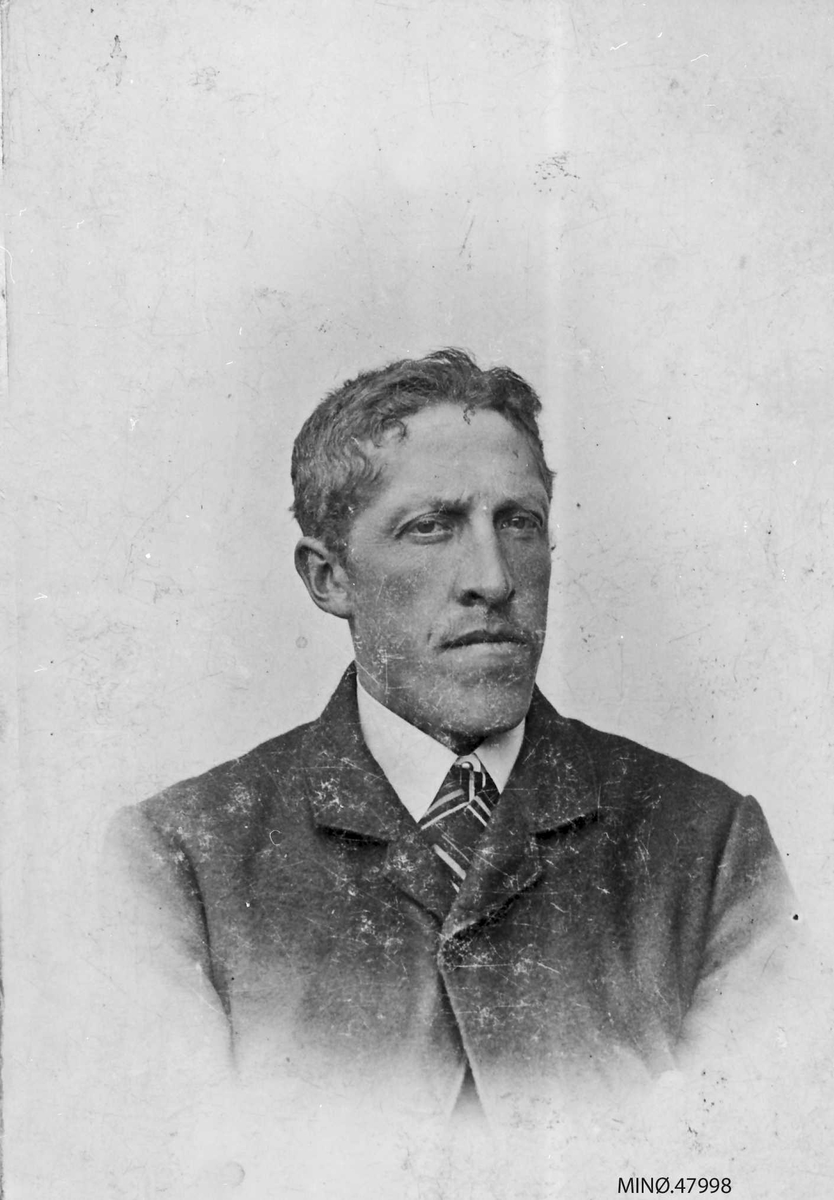 Ukjent, Portrett av mann. Hans Persen Brandsnes, født 1883