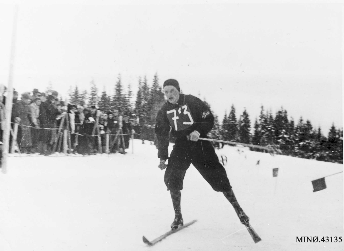 Rachel Haarseth, Personer, ski og skistaver, naturforhold.
