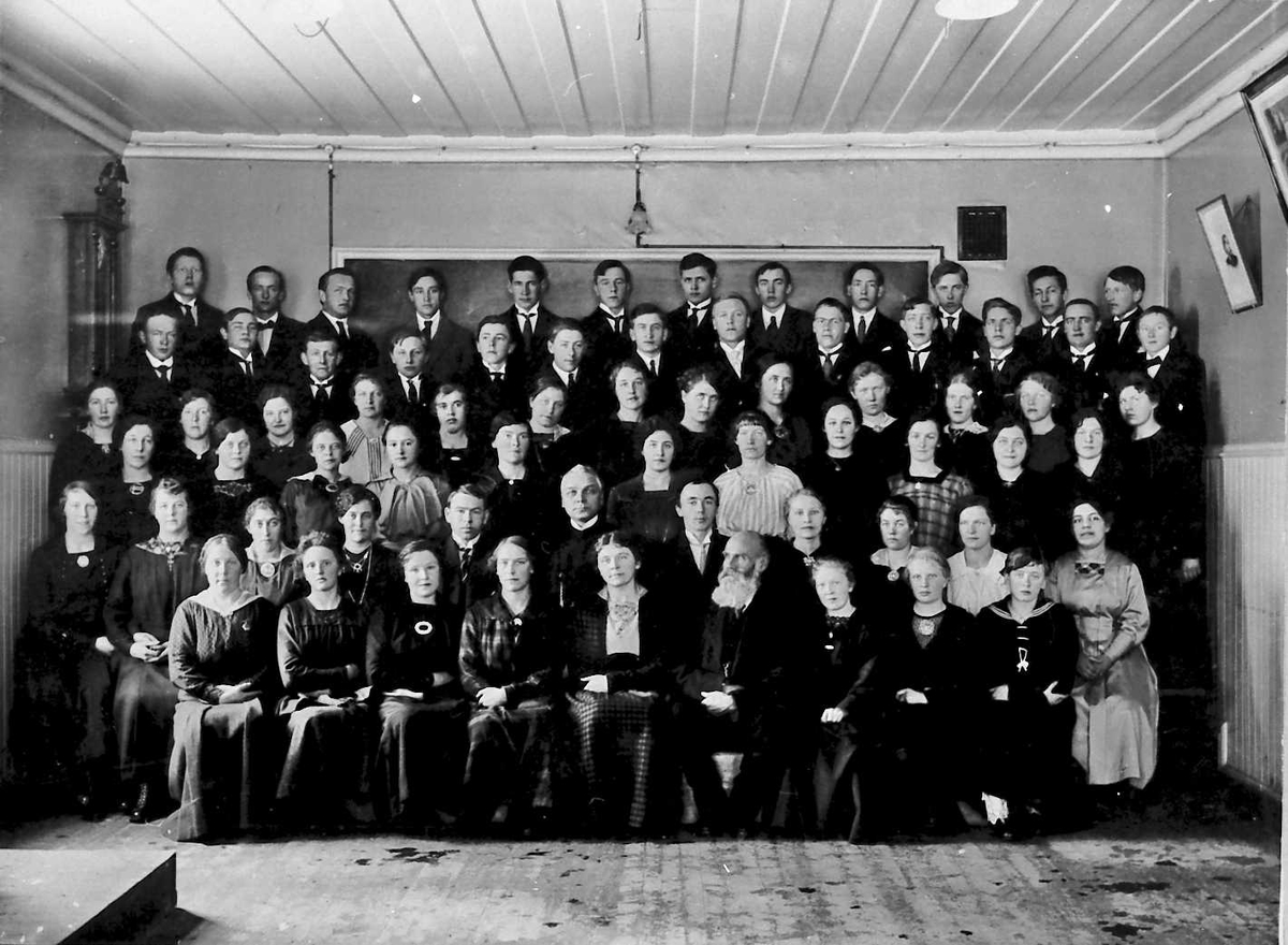 Jan Erik Øvergård, Tunheim folkehøgskole