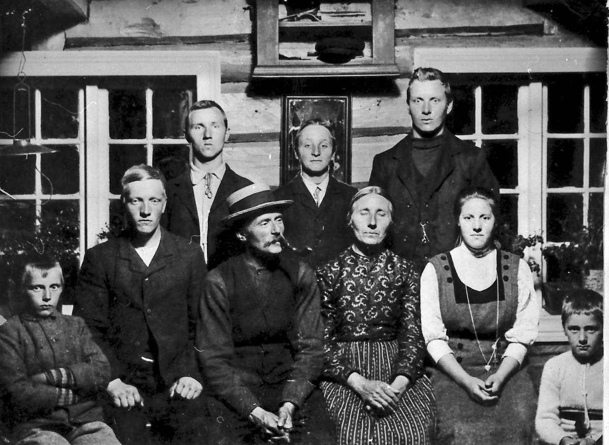 Jan Erik Øvergård, Familiebilde