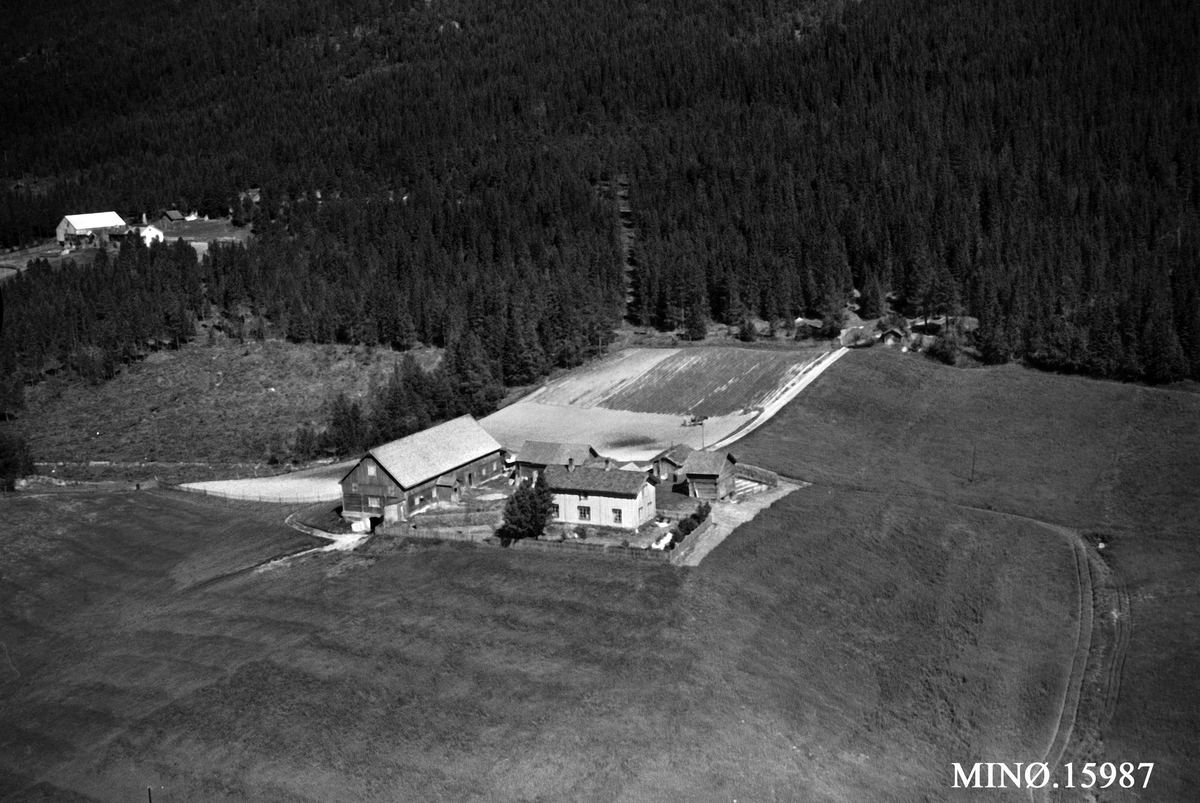 Widerøes Flyveselskap A/S, Gardsbruk, Brandvold, Nordset
