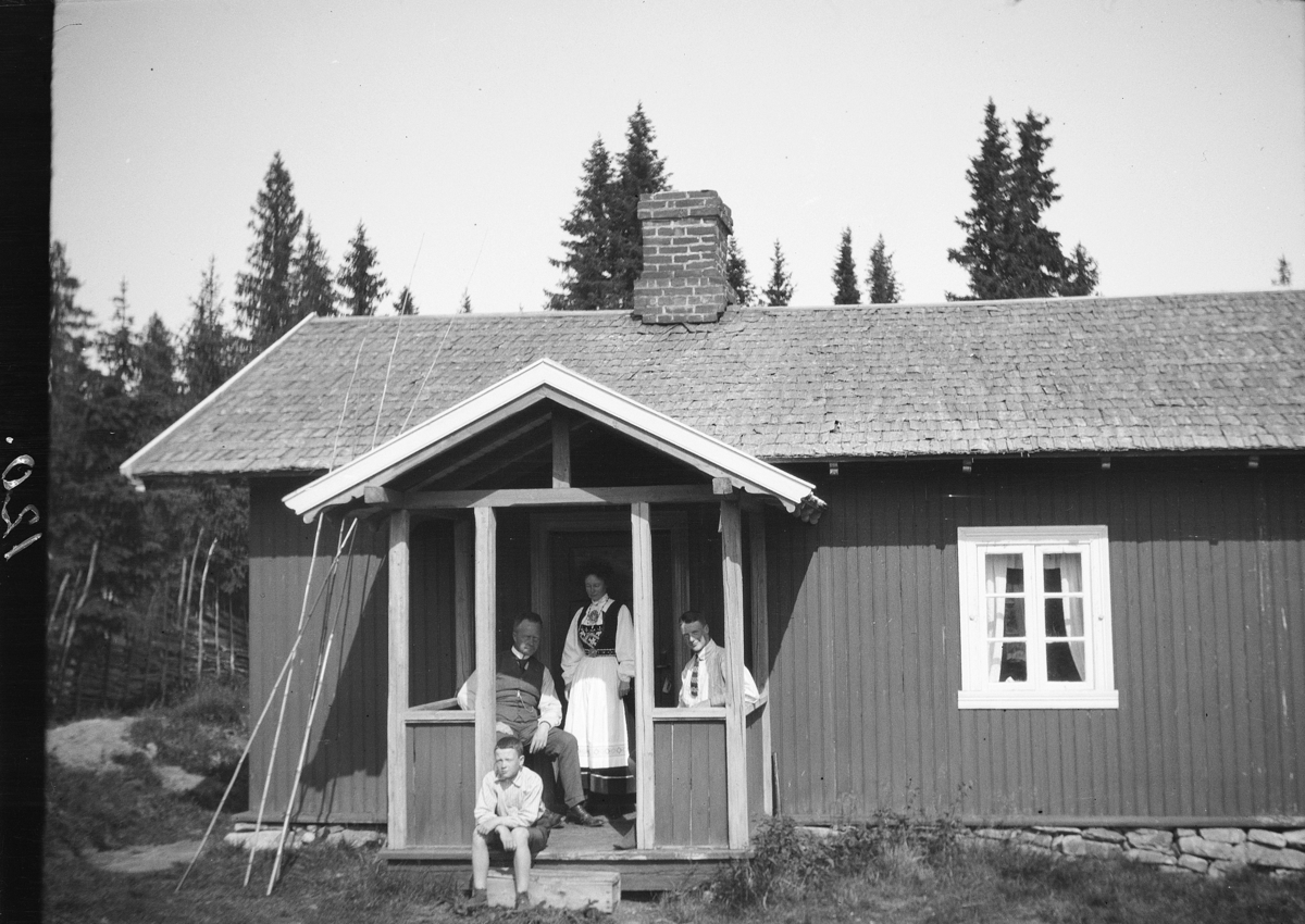 Karl Andreas Diesen, Familen Martens på setra, ukjent sted.