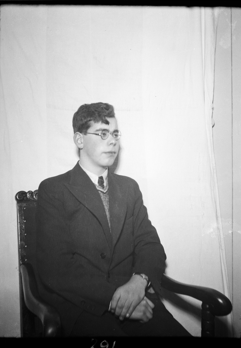 Karl Andreas Diesen, Frode Diesen, f. 1918, portrett