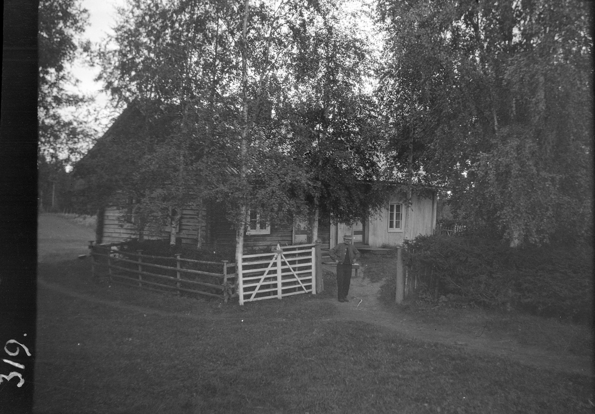 Karl Andreas Diesen, Lillehagen 160-2, øvre Vang, eksteriør.